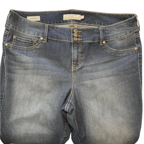 TORRID Cascade Blue Women's Dark Wash‎ Distressed Jegging Plus-Size 22R Stretch - Picture 3 of 13
